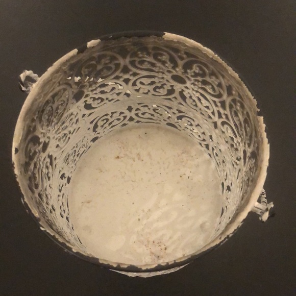 Country Cottage Candle Light Holder Distress White Metal Basket - Picture 4 of 6